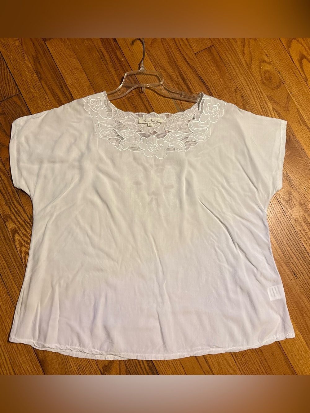 Solitaire Cream Floral Lace-Neck Blouse
